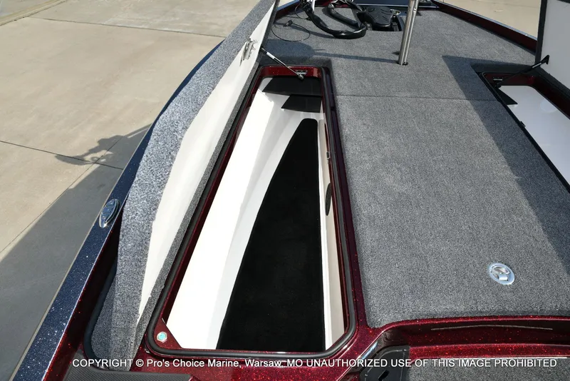 Slide: The Image of Ranger Z521R 2025 - 52