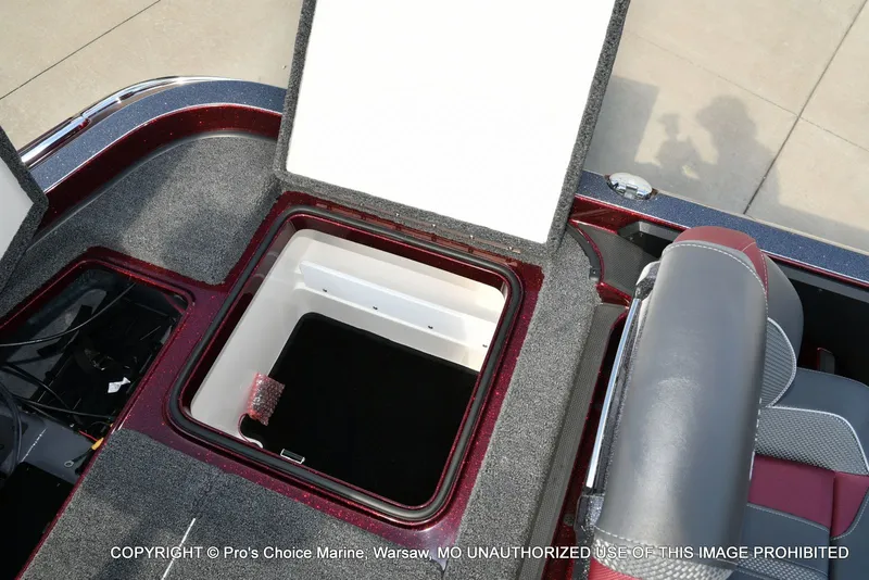 Slide: The Image of Ranger Z521R 2025 - 61