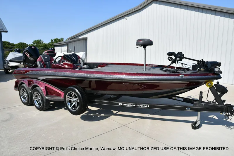 Slide: The Image of Ranger Z521R 2025 - 67