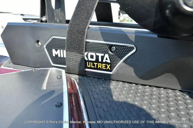 Slide: The Image of Ranger Z521R 2025 - 7