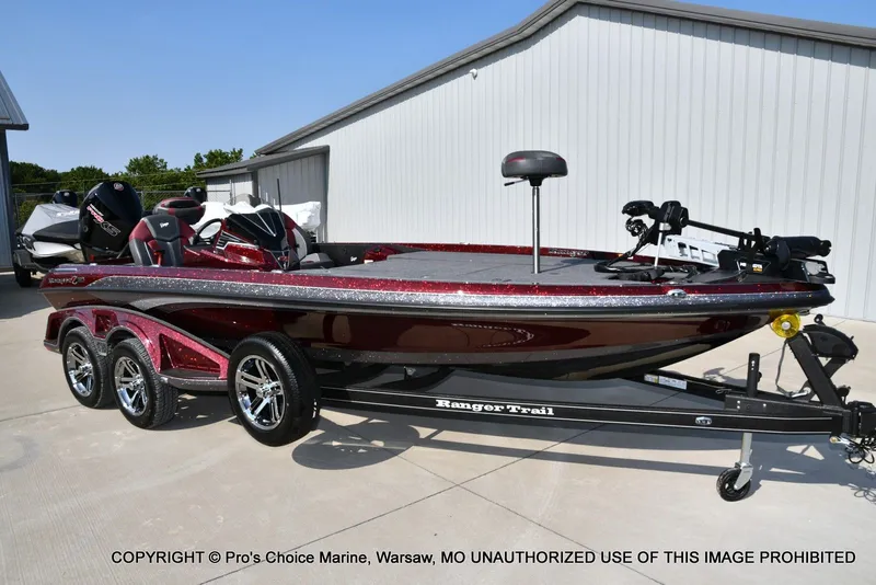 Slide: The Image of Ranger Z521R 2025 - 71