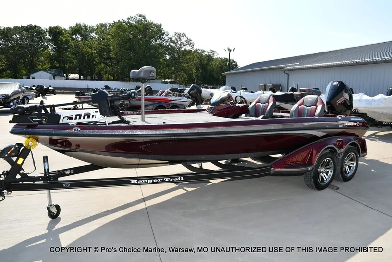 Slide: The Image of Ranger Z521R 2025 - 77