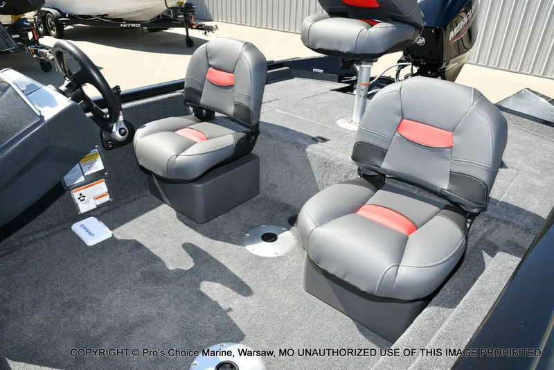 Slide: The Image of Tracker Pro Team 175 Crappie Edition 2025 - 12