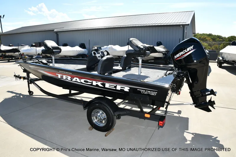 Slide: The Image of Tracker Pro Team 175 Crappie Edition 2025 - 20
