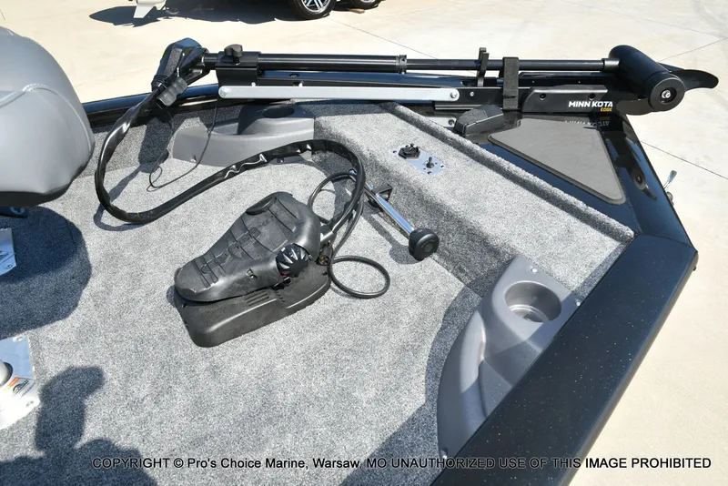 Slide: The Image of Tracker Pro Team 175 Crappie Edition 2025 - 6