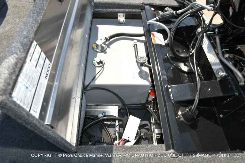 Slide: The Image of Tracker Pro Team 175 Crappie Edition 2025 - 64