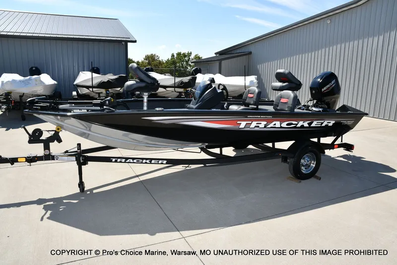 Slide: The Image of Tracker Pro Team 175 Crappie Edition 2025 - 70