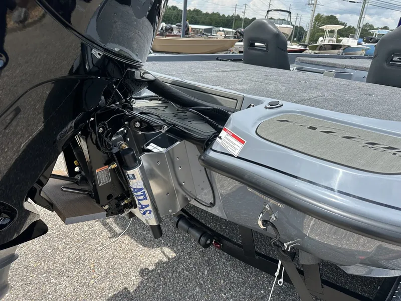 Slide: The Image of Falcon Boats 21 PREDATOR Tournament ready 2026 - 10