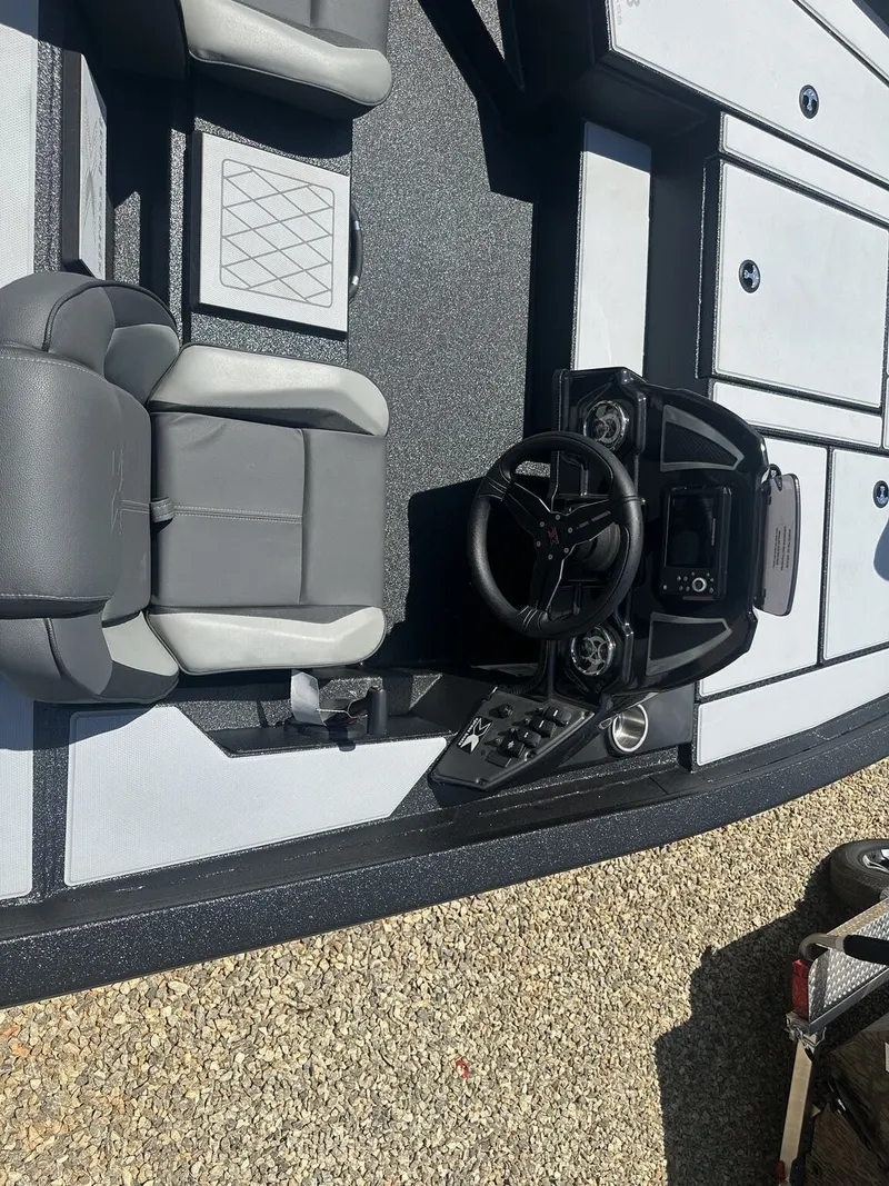 Slide: The Image of Xpress Hyper-Lift Bass Series H18 2025 - 7