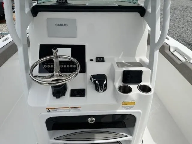 Slide: The Image of Sea Pro 242 Center Console 2024 - 10