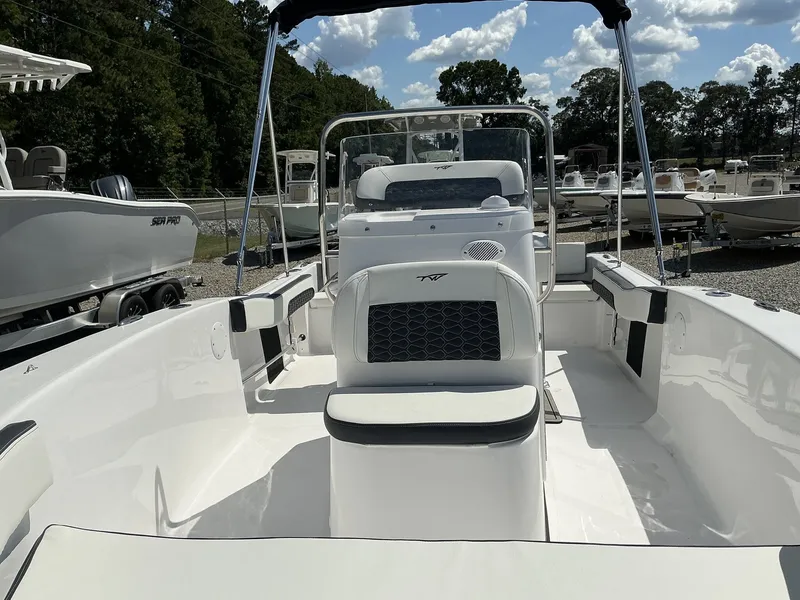 Slide: The Image of Tidewater 180 CC Adventure 2025 - 12