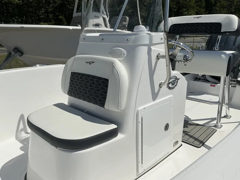 Slide: The Image of Tidewater 180 CC Adventure 2025 - 7