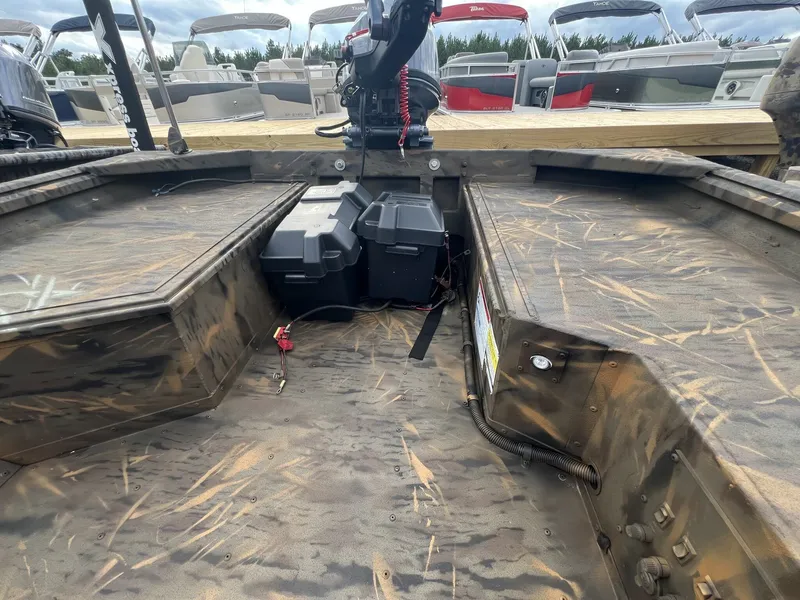 Slide: The Image of G3 Gator Tough 15 DK 2025 - 5