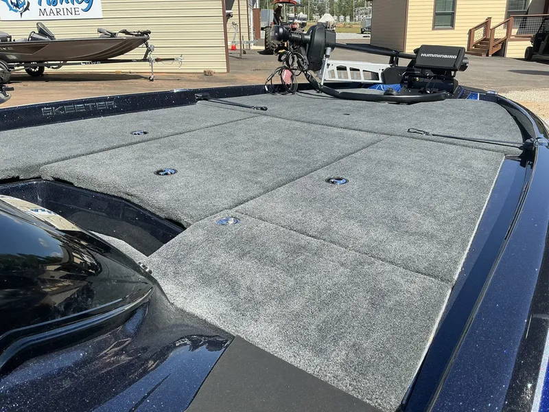 Slide: The Image of Skeeter ZXR Series ZXR21 COLOR 2 2025 - 10