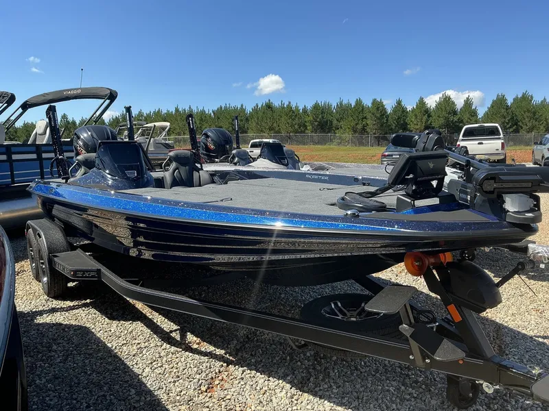 Slide: The Image of Skeeter ZXR Series ZXR21 COLOR 2 2025 - 12