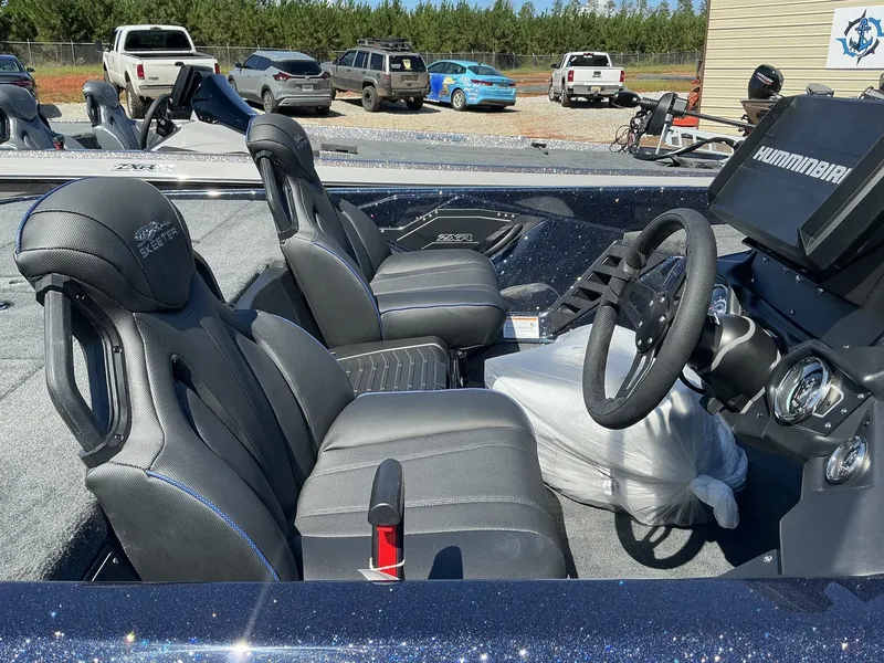 Slide: The Image of Skeeter ZXR Series ZXR21 COLOR 2 2025 - 3