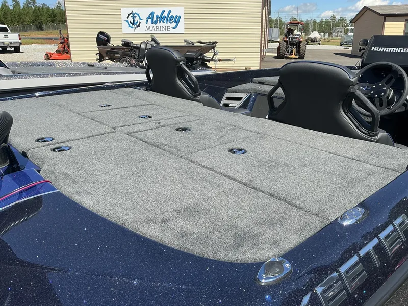 Slide: The Image of Skeeter ZXR Series ZXR21 COLOR 2 2025 - 5