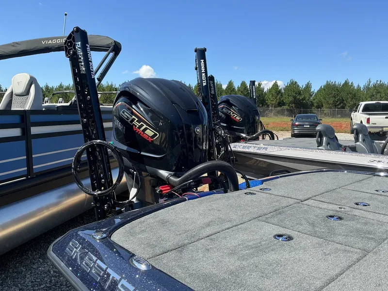 Slide: The Image of Skeeter ZXR Series ZXR21 COLOR 2 2025 - 9