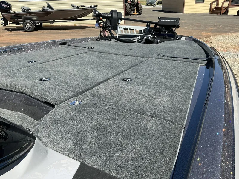 Slide: The Image of Skeeter ZXR Series ZXR21 COLOR 3 2025 - 5