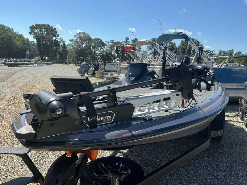 Slide: The Image of Skeeter ZXR20 2025 - 3