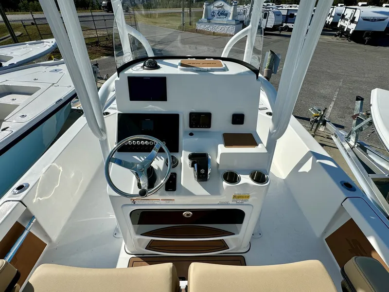 Slide: The Image of Sea Pro 250 Bay 2025 - 7