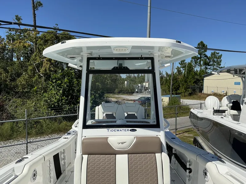 Slide: The Image of Tidewater 272 CC Adventure 2025 - 12