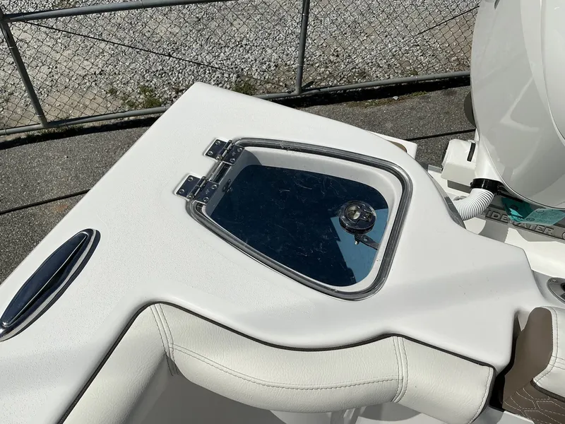 Slide: The Image of Tidewater 272 CC Adventure 2025 - 23