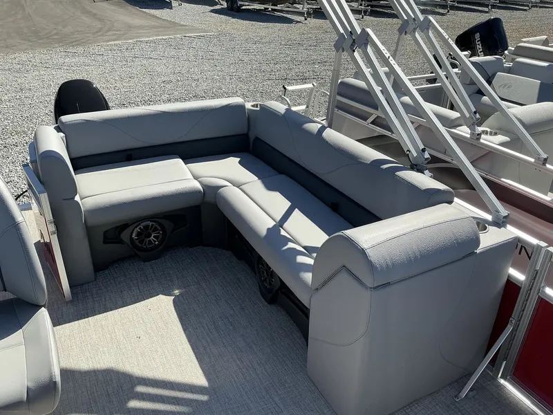 Slide: The Image of Avalon VTX 19 VTX CRUISE 2025 - 7