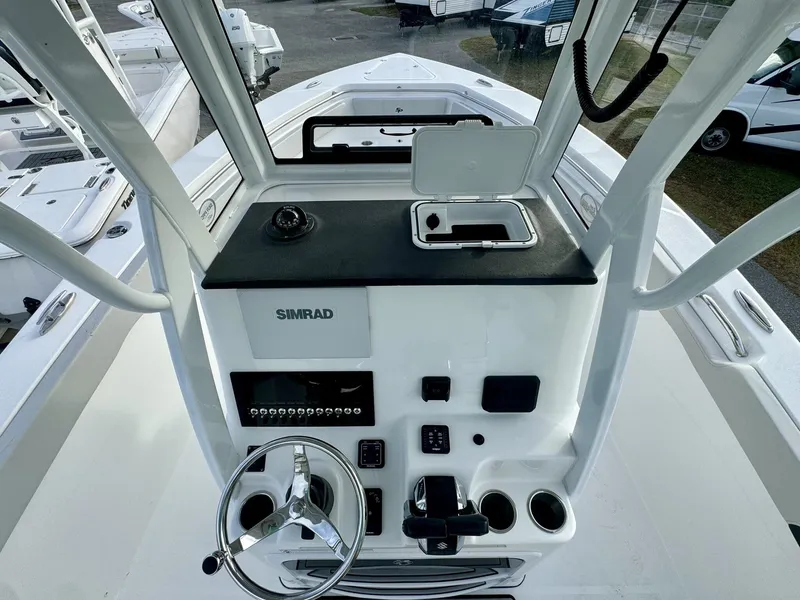 Slide: The Image of Sea Pro 262 2025 - 15