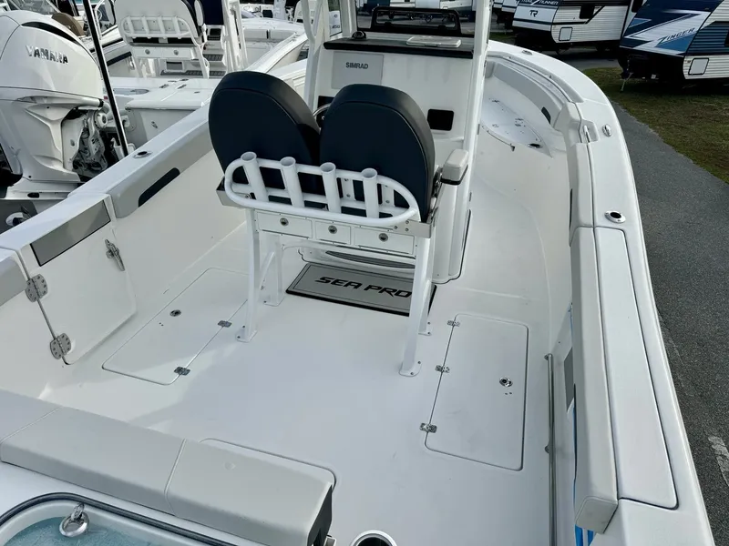 Slide: The Image of Sea Pro 262 2025 - 5