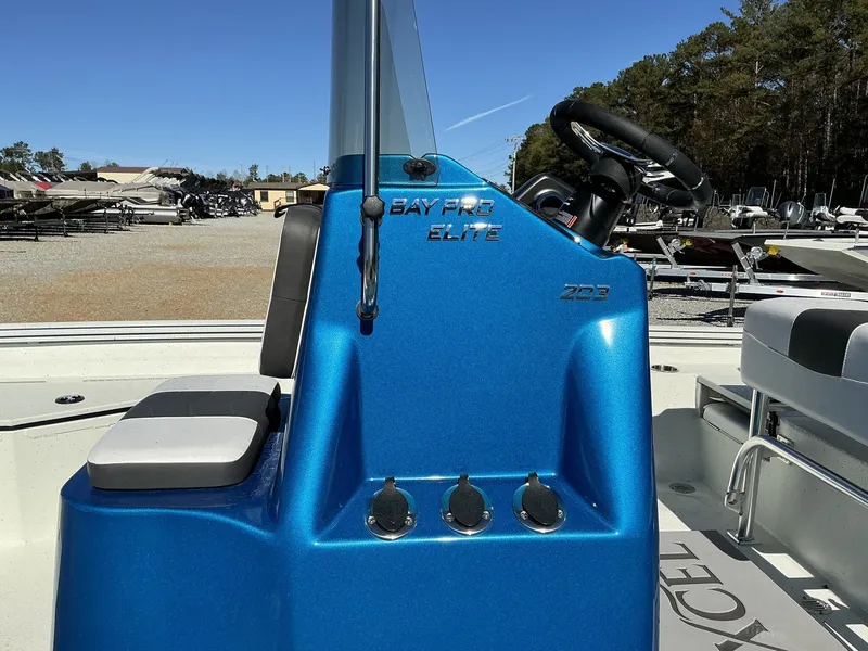 Slide: The Image of Excel Bay Pro 203 203 ELITE 2025 - 5