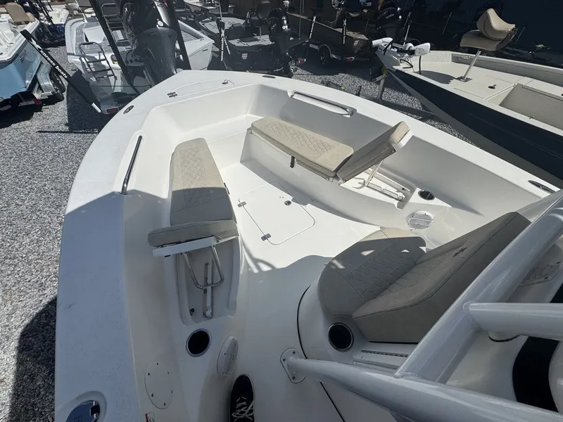 Slide: The Image of Sea Pro 202 Center Console 2024 - 6