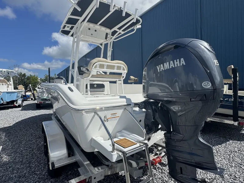 Slide: The Image of Sea Pro 202 Center Console 2024 - 7