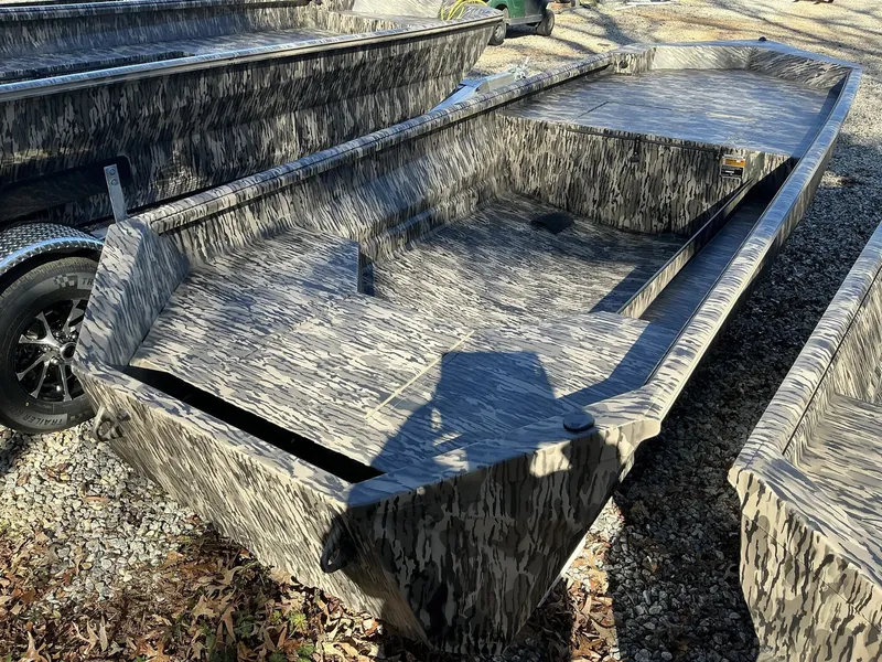 Slide: The Image of Reaper Boats 656 HI DECK 2025 - 5