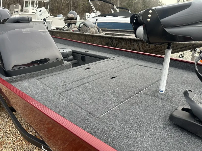 Slide: The Image of Lowe Skorpion 2025 - 7