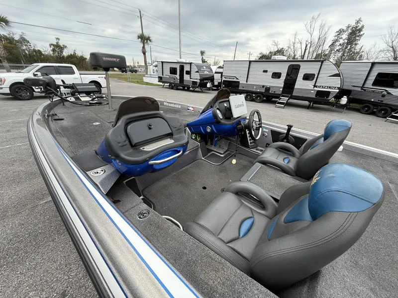 Slide: The Image of Phoenix Bass Boat 920 PRO XP 2013 - 3