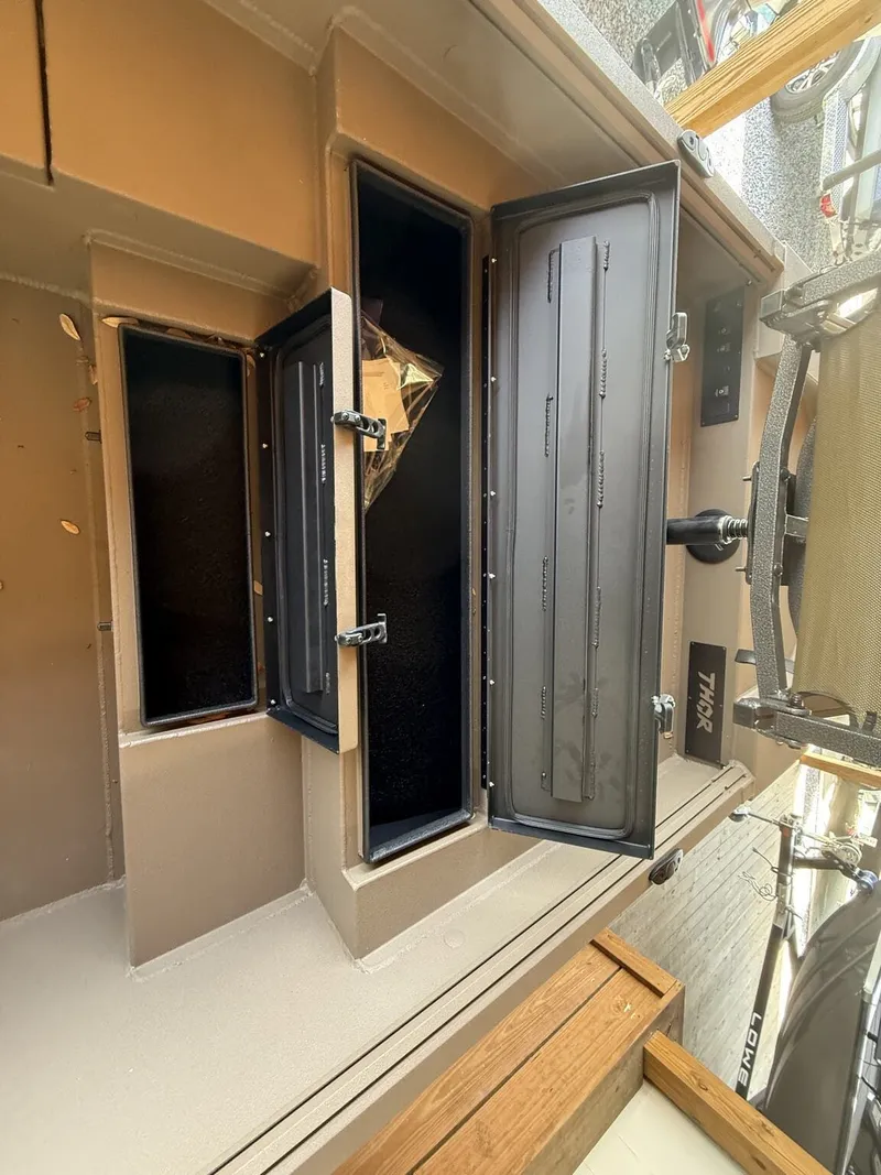 Slide: The Image of Thor Lake Hammer 1754 TIMBER HAMMER 2025 - 6