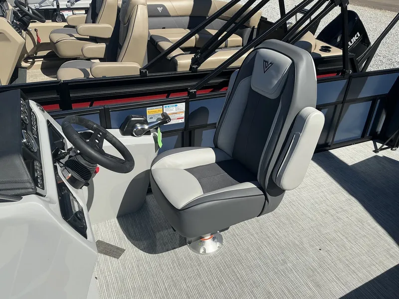 Slide: The Image of Viaggio Lago V 20 C 2025 - 4