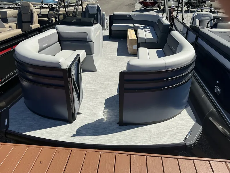 Slide: The Image of Viaggio Lago V 20 C 2025 - 5