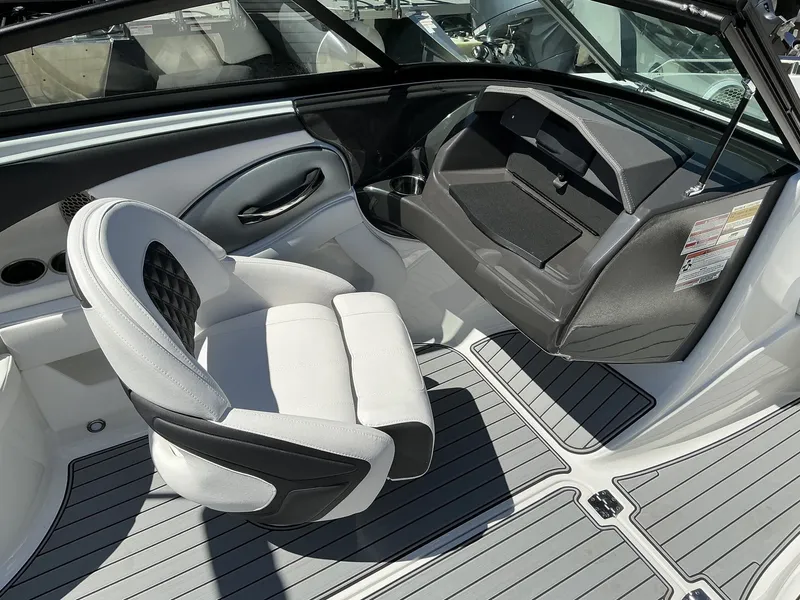 Slide: The Image of Monterey 224FS 2025 - 16