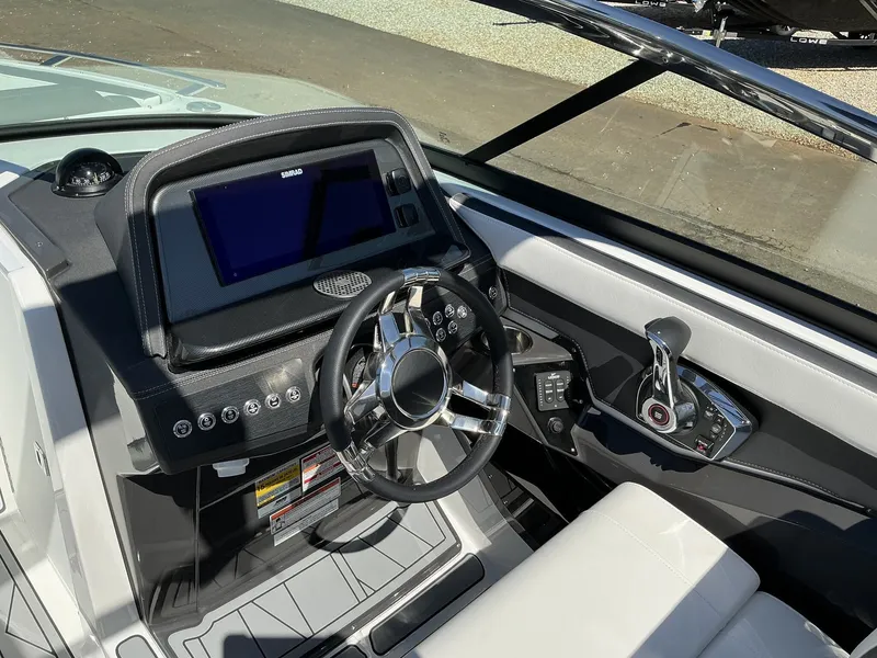 Slide: The Image of Monterey SS 258 2025 - 17