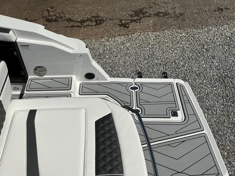 Slide: The Image of Monterey SS 258 2025 - 19