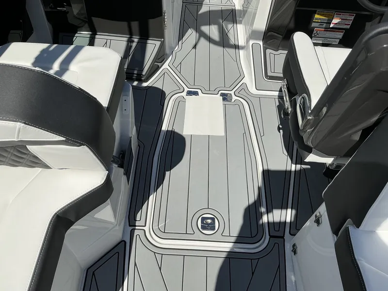 Slide: The Image of Monterey SS 258 2025 - 26