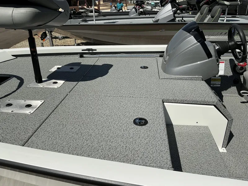 Slide: The Image of G3 Sportsman 1710 2025 - 3