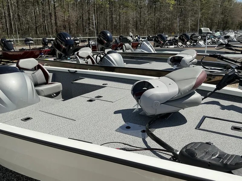 Slide: The Image of G3 Sportsman 1810 PFX 2025 - 3