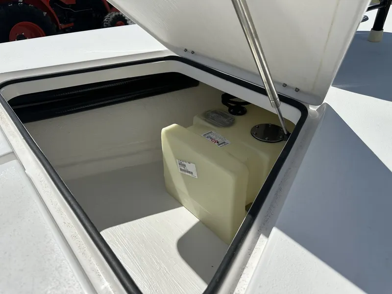 Slide: The Image of Xplor Delta 18CC GUIDE SERIES 2025 - 8