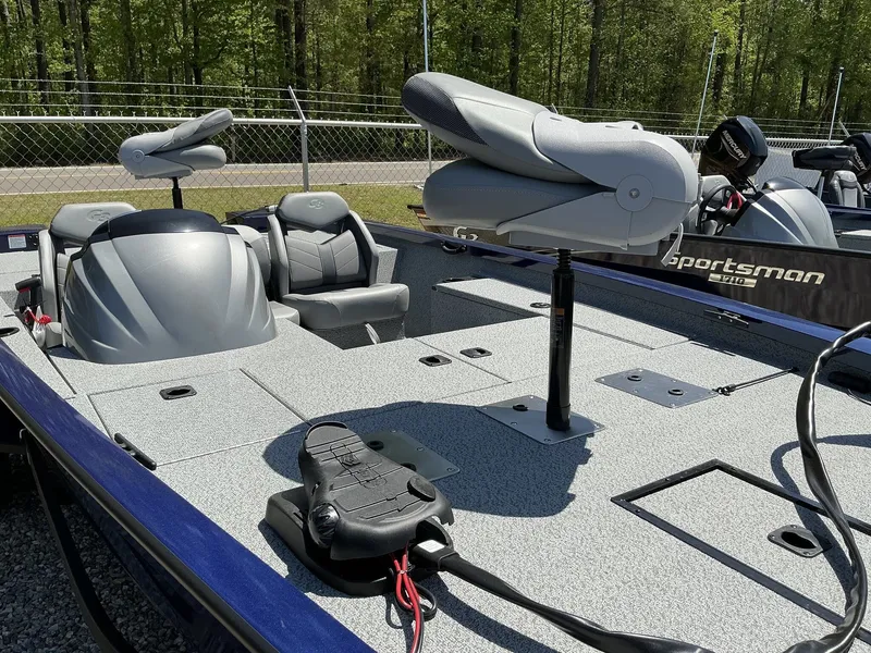 Slide: The Image of G3 Sportsman 1710 PFX 2025 - 4