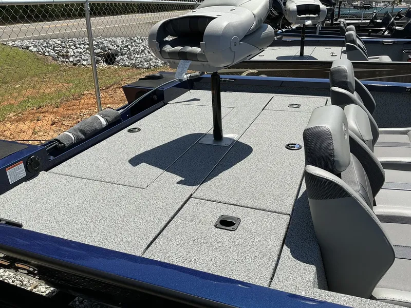 Slide: The Image of G3 Sportsman 1710 PFX 2025 - 8