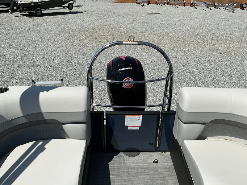 Slide: The Image of Lowe SS230 2025 - 11