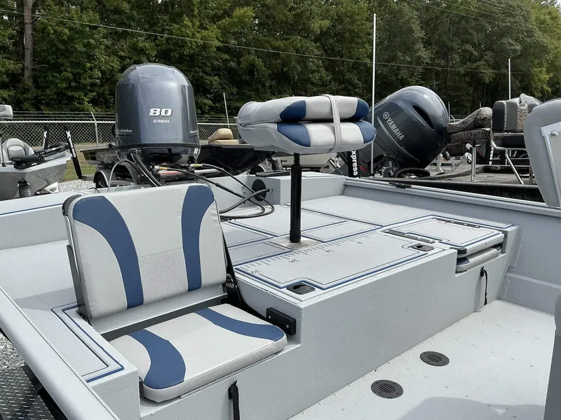 Slide: The Image of G3 Gator Tough 20 CCJ DLX 2025 - 14